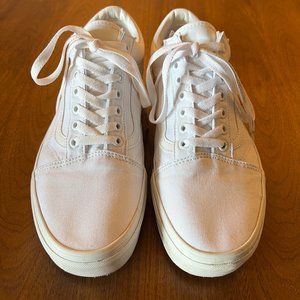 Men's True White Vans Old Skool Canvas Shoe - Size 10